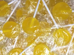 Flat Lollipops Yellow 1kg Bag 125pc